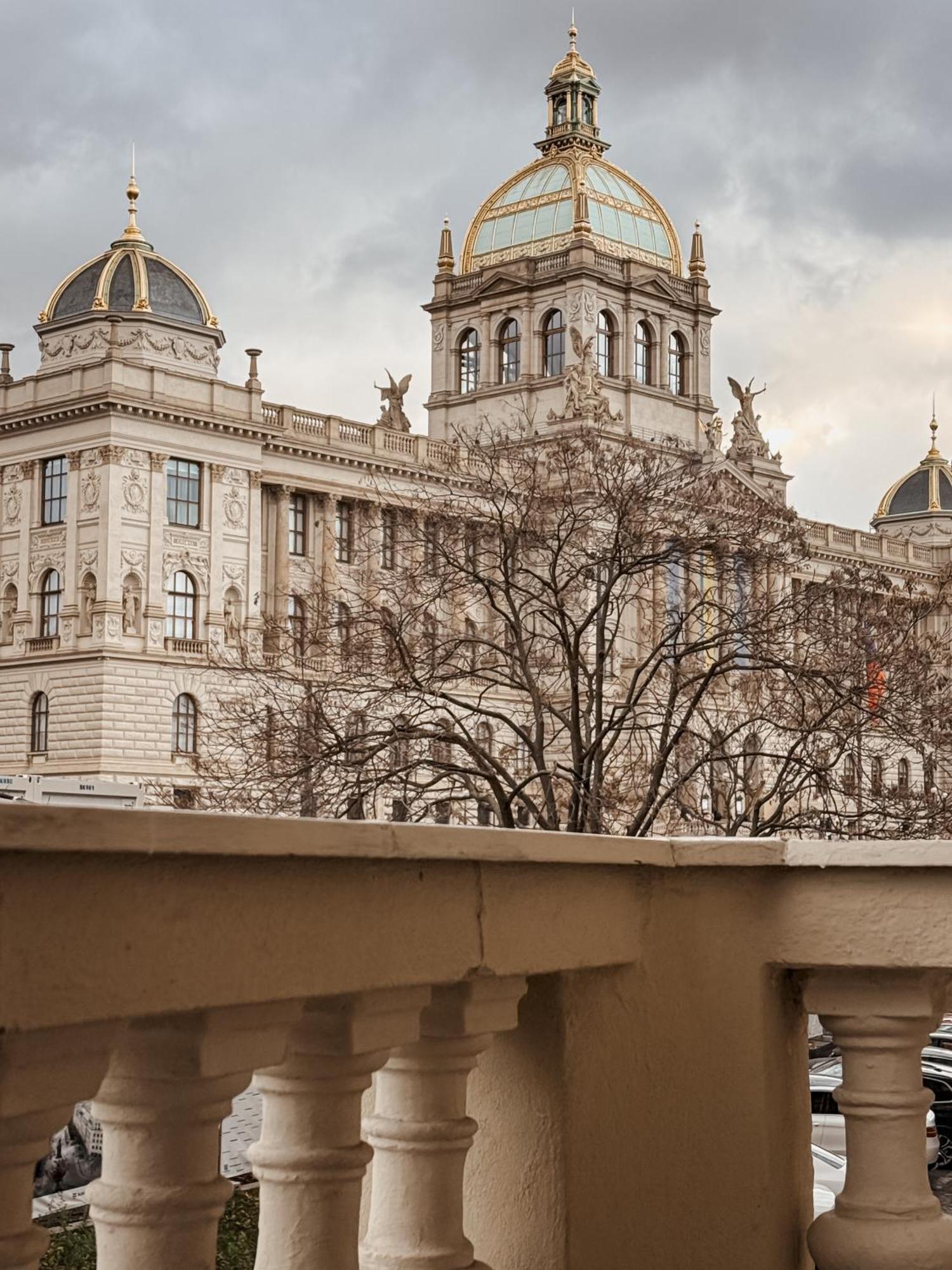 Turnkey I Wenceslas Square Apartments Praga Exterior foto